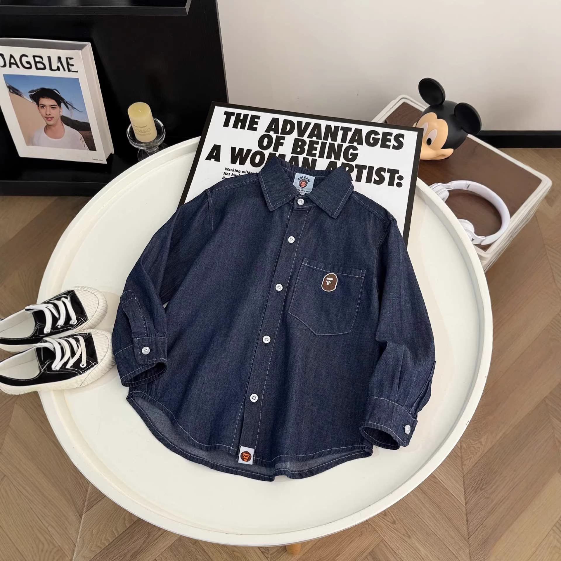 Trendy brand 26 spring denim shirt for boys and girls, thin, handsome, Korean style, stylish, children's versatile embroidered lapel shirt