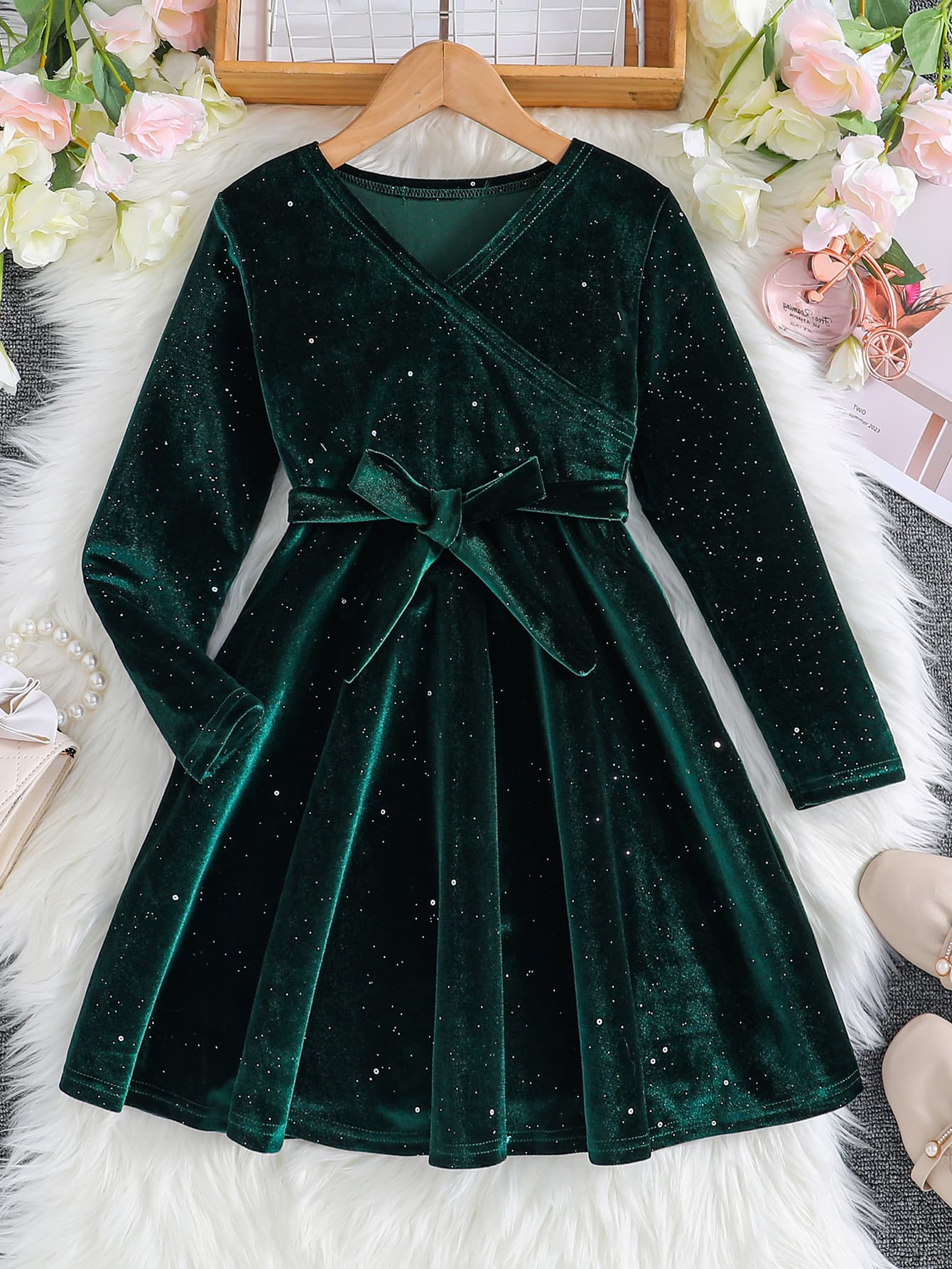 Autumn/Winter Vintage V-Neck Long-Sleeve Solid Sequin Birthday Party Dress with Belt