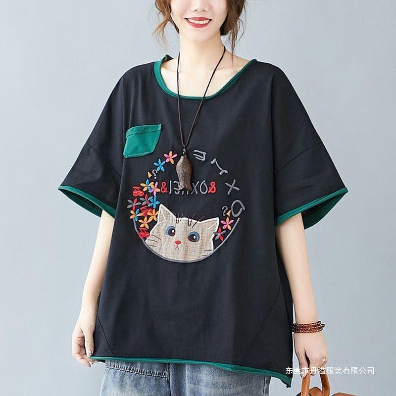 300lb Plus Size Women's 2024 New Literary Retro Loose Fit Embroidered T-Shirt for Heavyweight Women Summer Top