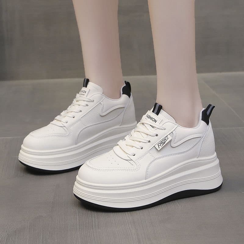 Trendy Height-Increasing Women's Sports Sneakers 2026 New Style Versatile Platform Shoes for Petite Figures