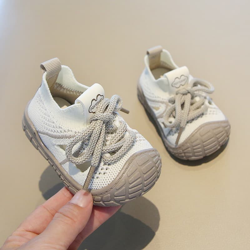 Children's Sandals 2026 Sports Shoes Summer New Baby Soft Sole Non-Slip Fly Knit Boys Girls Breathable Mesh Shoes