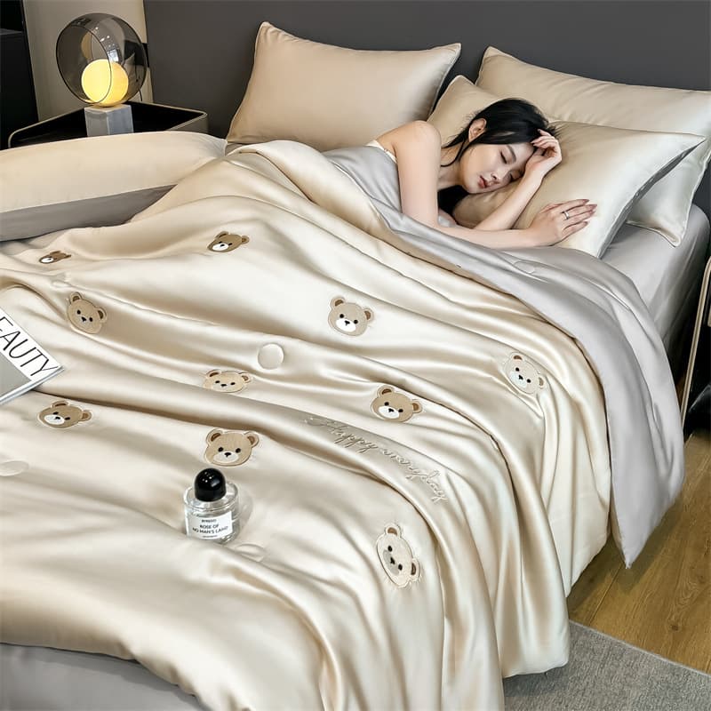 Class A Embroidered Ice Silk Summer Quilt 4-Piece Set, Washable Cool Touch Air Conditioning Blanket, Summer Quilt, Gift