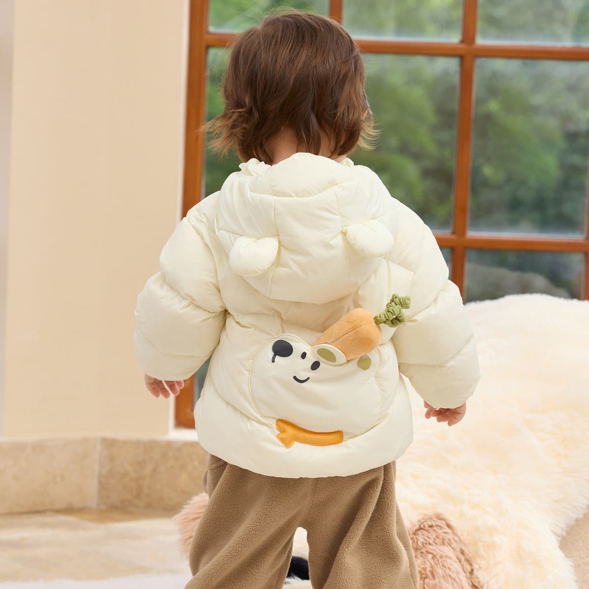 Children's down jacket girls' winter infant lightweight boys' baby coat 2025 new cute style white duck down trendy
