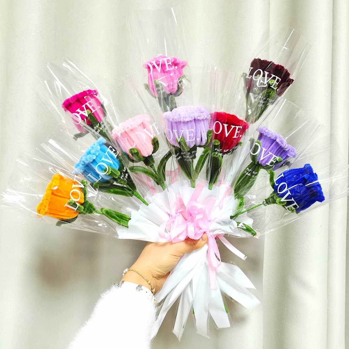Twisting Stick Finished Rose LOVE Packaging Bouquet Valentine's Day Gift for Girlfriend Women's Day 520 Teacher's Day Wholesale