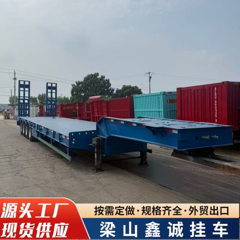 13-meter frame low flatbed semi-trailer, 360° configuration with excavator platform, double-section hydraulic ramp semi-trailer low flatbed
