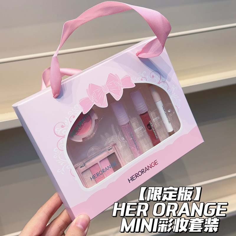 Mini Makeup Set Matte Blush Eyeshadow Palette Lip Gloss Eyeliner Cosmetics Kit
