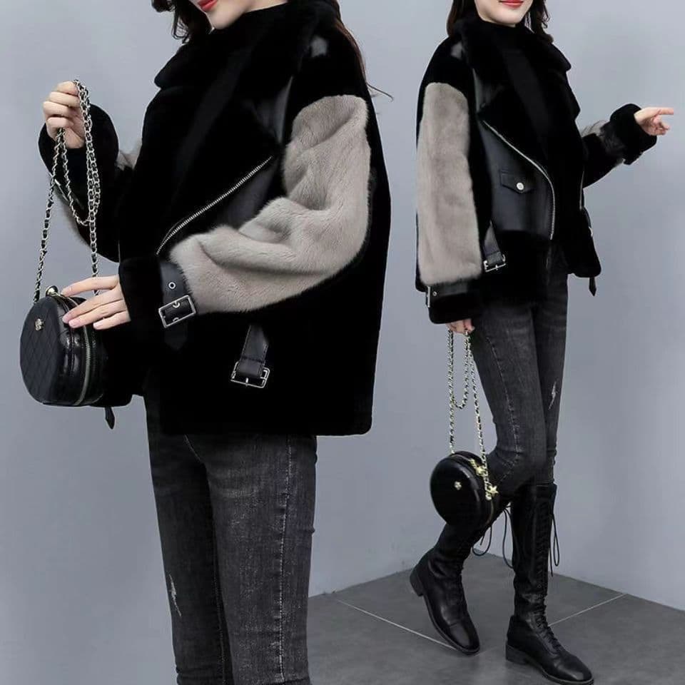 New Motorcycle Jacket Black Fur-Lined Shearling Fashionable Loose Fit Coat for Women with Contrast Stitching