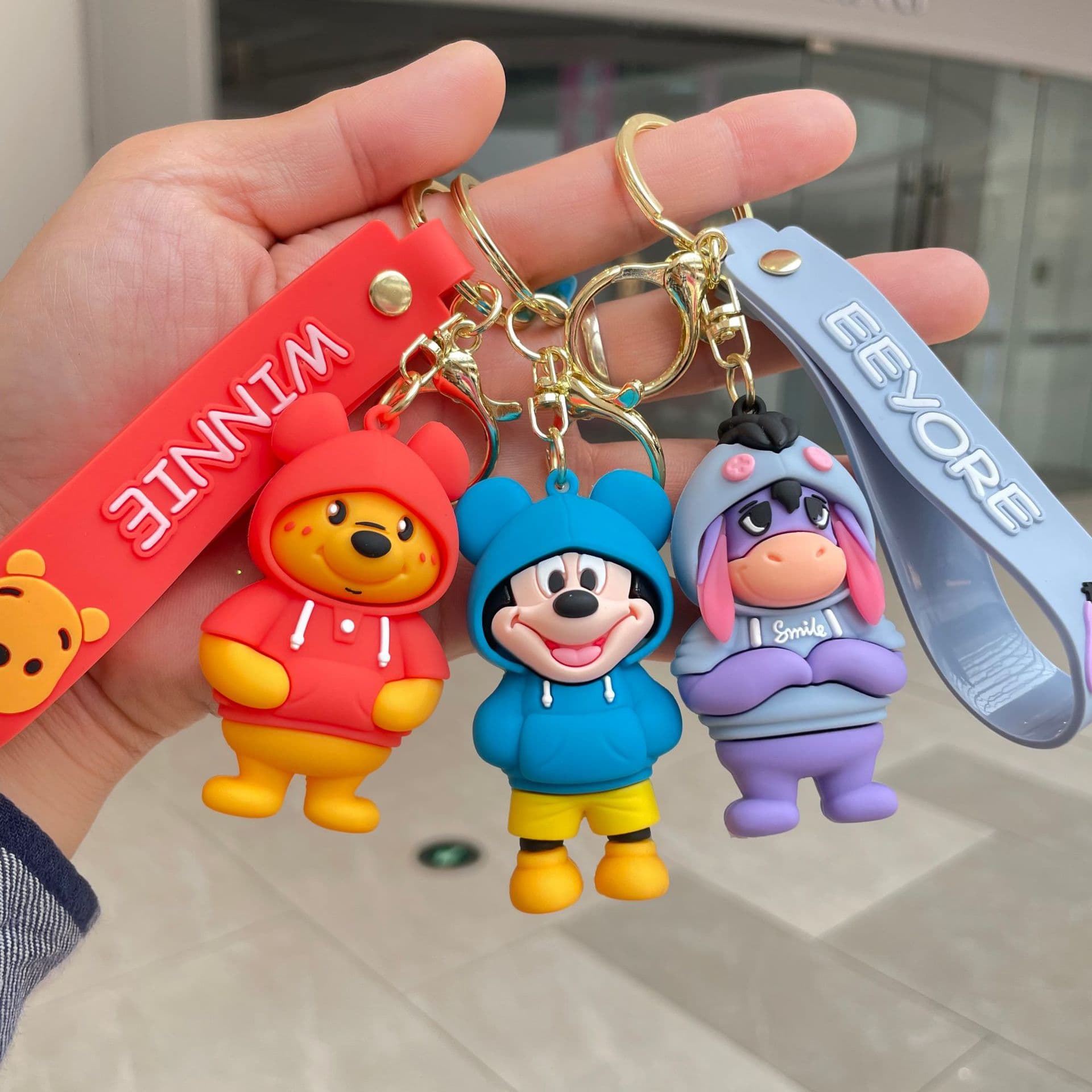 Cross-border sweatshirt Mickey Minnie key chain Donald Duck Winnie the Pooh car key chain bag charm small gift