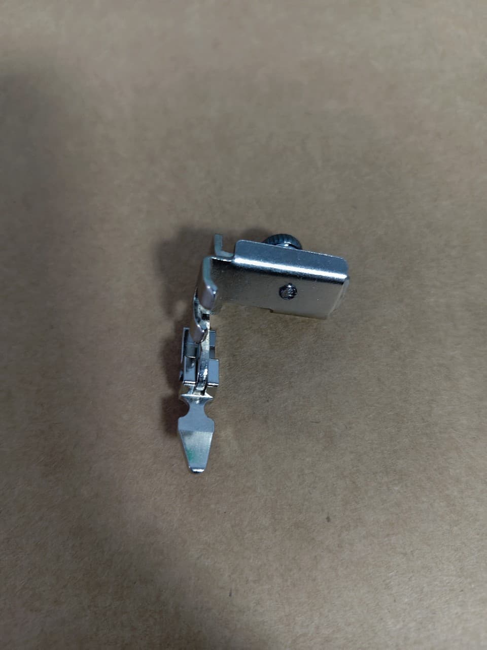 Household Vintage/Multi-Function Sewing Machine Single-Side Zipper Foot, Left/Right Adjustable Flat Presser Foot Set