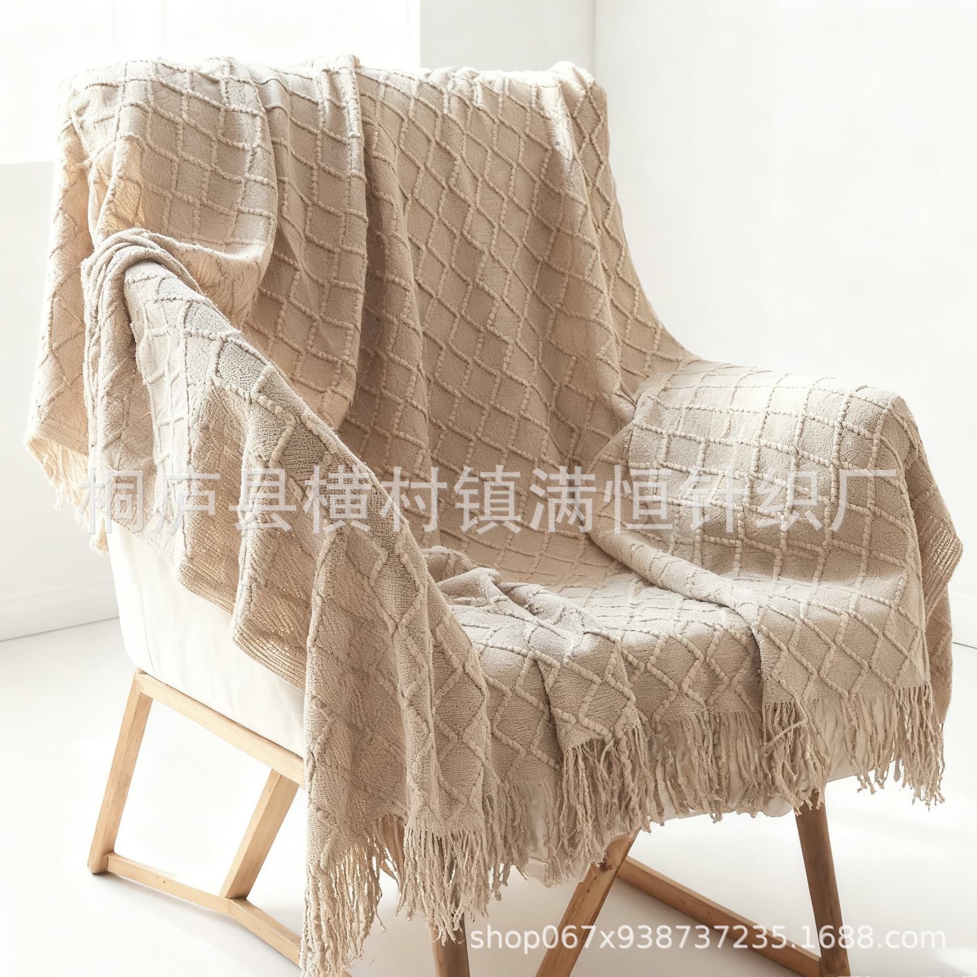 B&B hotel light luxury tassel bedside towel European style sofa blanket hotel bed flag bed cover apartment home decoration towel