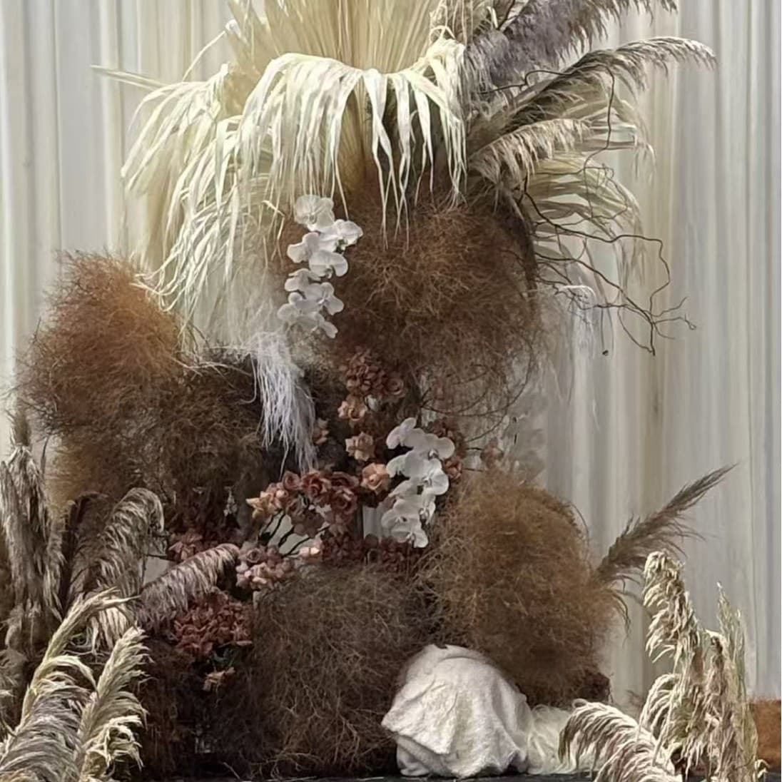Natural plant dried flower tumbleweed, homeless man in the desert, wabi-sabi wind, large window display, wedding soft