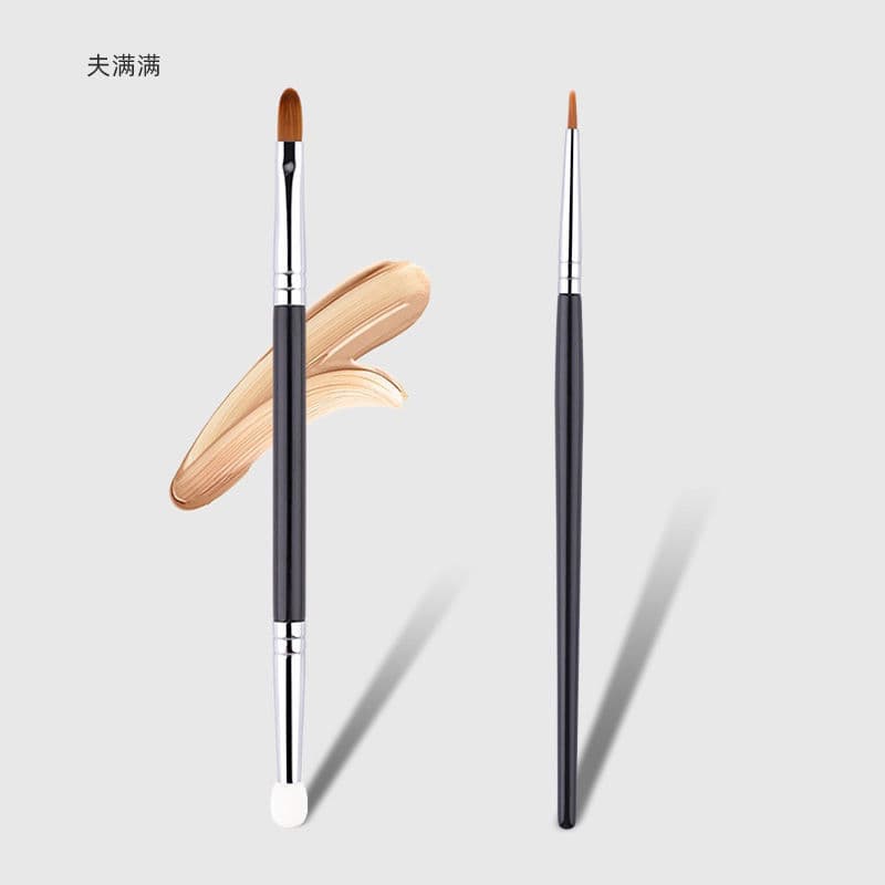 Concealer brush T301 Teacher Mao's same model T22 tear trough seamless small concealer brush fiber hair double head portable