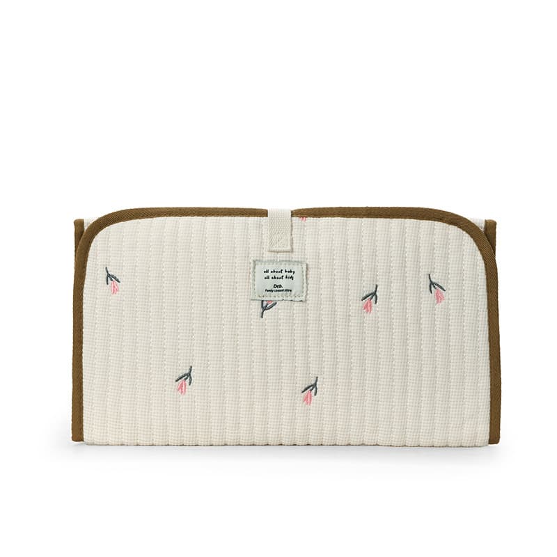New Arrival Factory Baby Changing Pad Waterproof Diaper Mat Portable Small Square for Travel Mommy Bag
