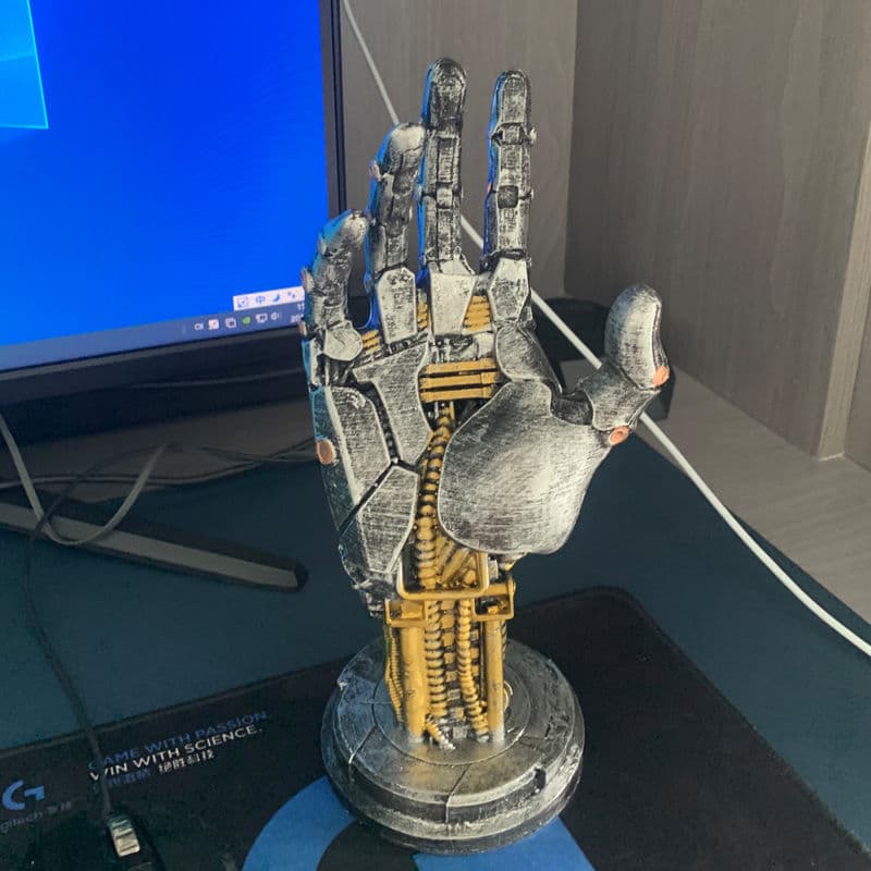 Cyberpunk Mechanical Hand XBOX Switch Controller Storage Desktop Stand Resin Ornament Gift for Men