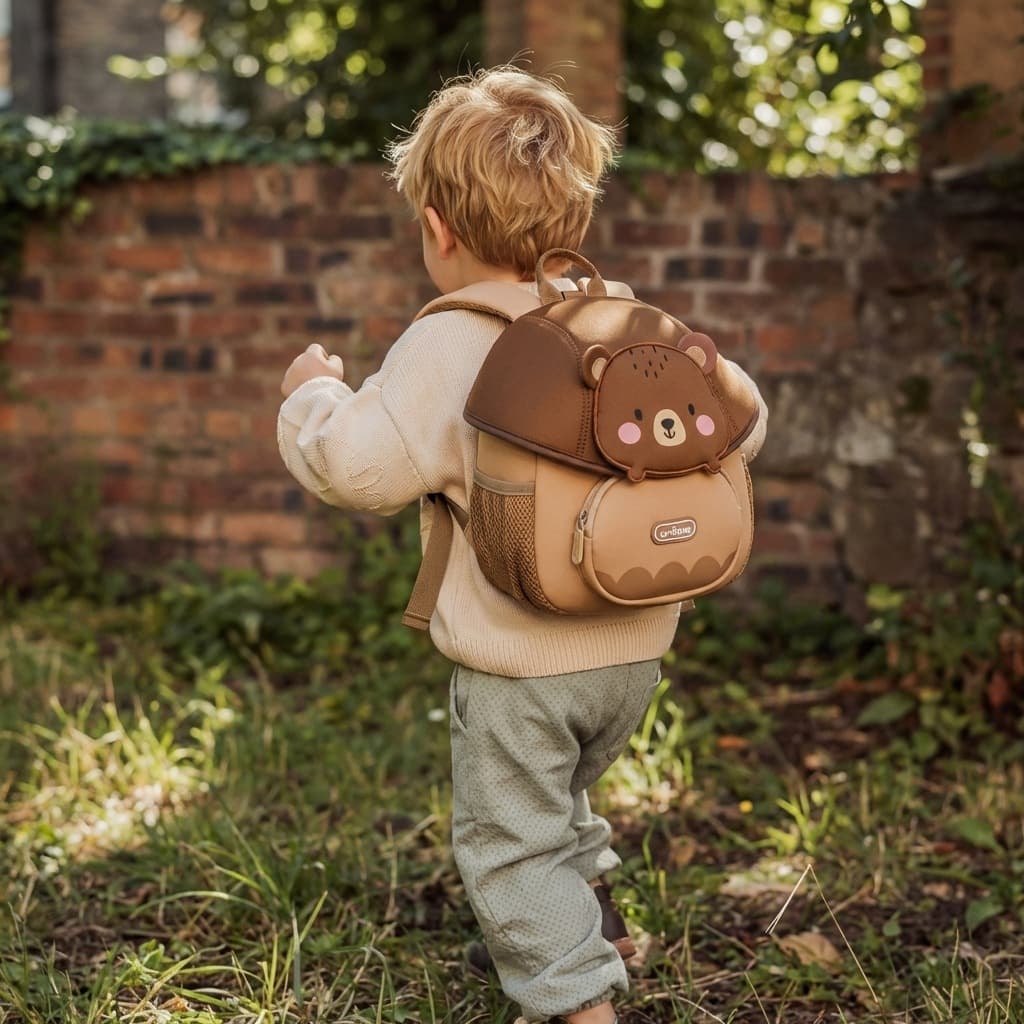 Kindergarten schoolbags for boys and girls cute cartoon 3-6 year old baby lightweight cartoon backpack children's outing backpack