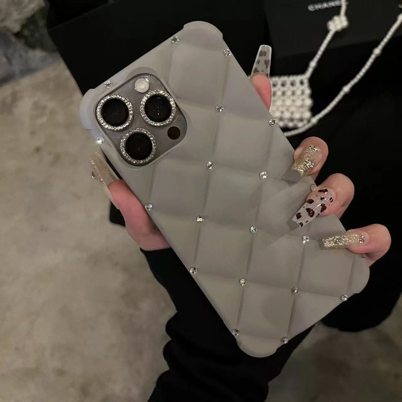 Chanel-style high-end rhinestone case for iPhone 17, iPhone 17 PRO MAX protective case, luxury iPhone 16