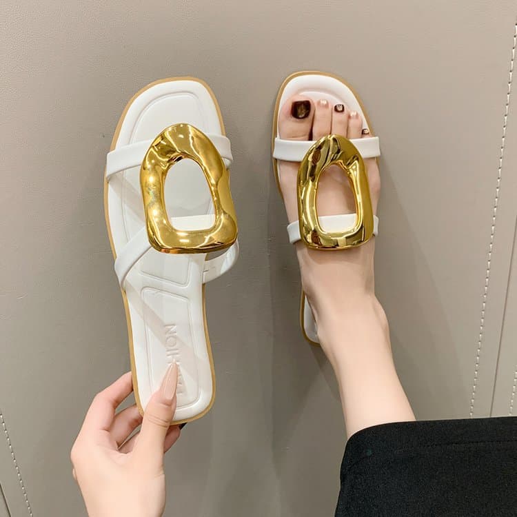2026 new summer cross-border large size flat slippers for women, open toe slippers, fashionable foreign trade sandals wholesale