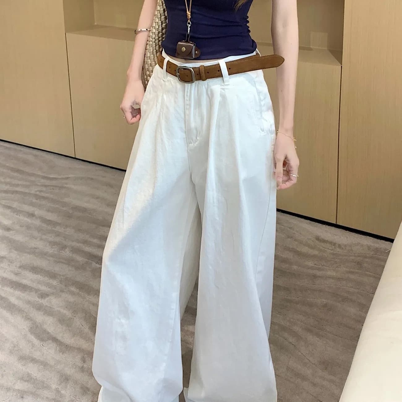 Summer new style white high-waisted wide-leg jeans for women with pleated loose, slim and drapey casual floor mopping pants