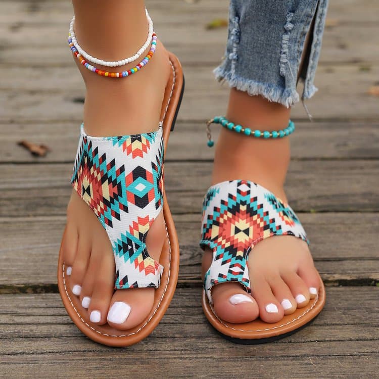 The most popular foreign trade model is Ness 1111 spot rubber platform bottom PU set toe low heel