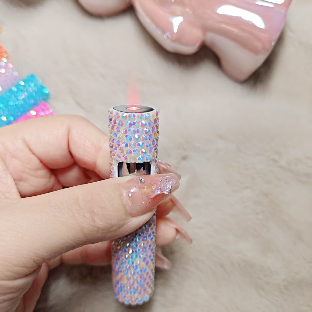 Cross-border Amazon New Rhinestone Double Button Inflatable Pink Fire Lighter with Rhinestone Decoration, TikTok Hot Selling Gift, Windproof and Portable
