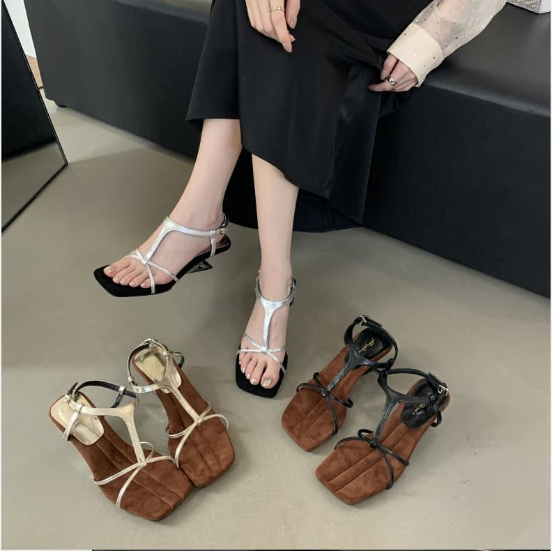 Cross-border 2024 European and American New Style Women's Square Toe Novelty Heel T-Strap Roman Sandals ble6843-3