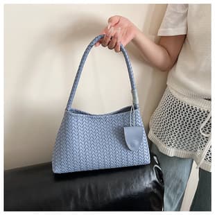 Cross-Border Fashion Woven Texture Handbag Women New Large Capacity Bucket Bag Texture Trendy Versatile Underarm Single Shoulder Bag