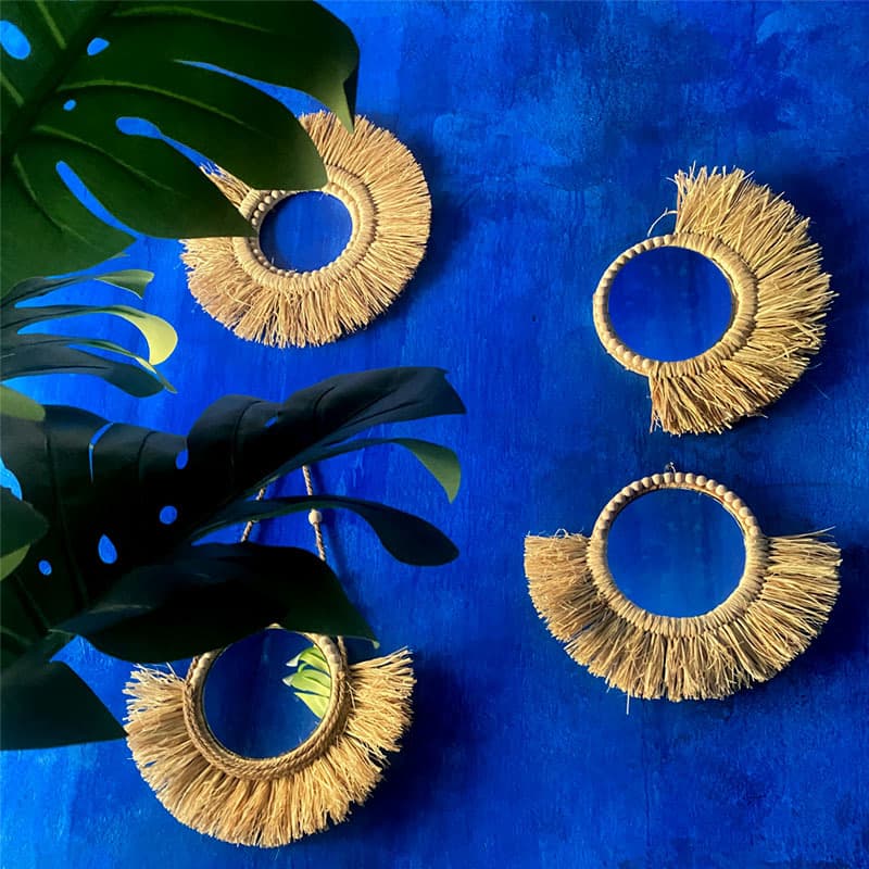 Instagram-worthy Nordic and Moroccan straw-woven mirror wall decorations, children's room and guesthouse hanging ornaments, customizable Instagram style.