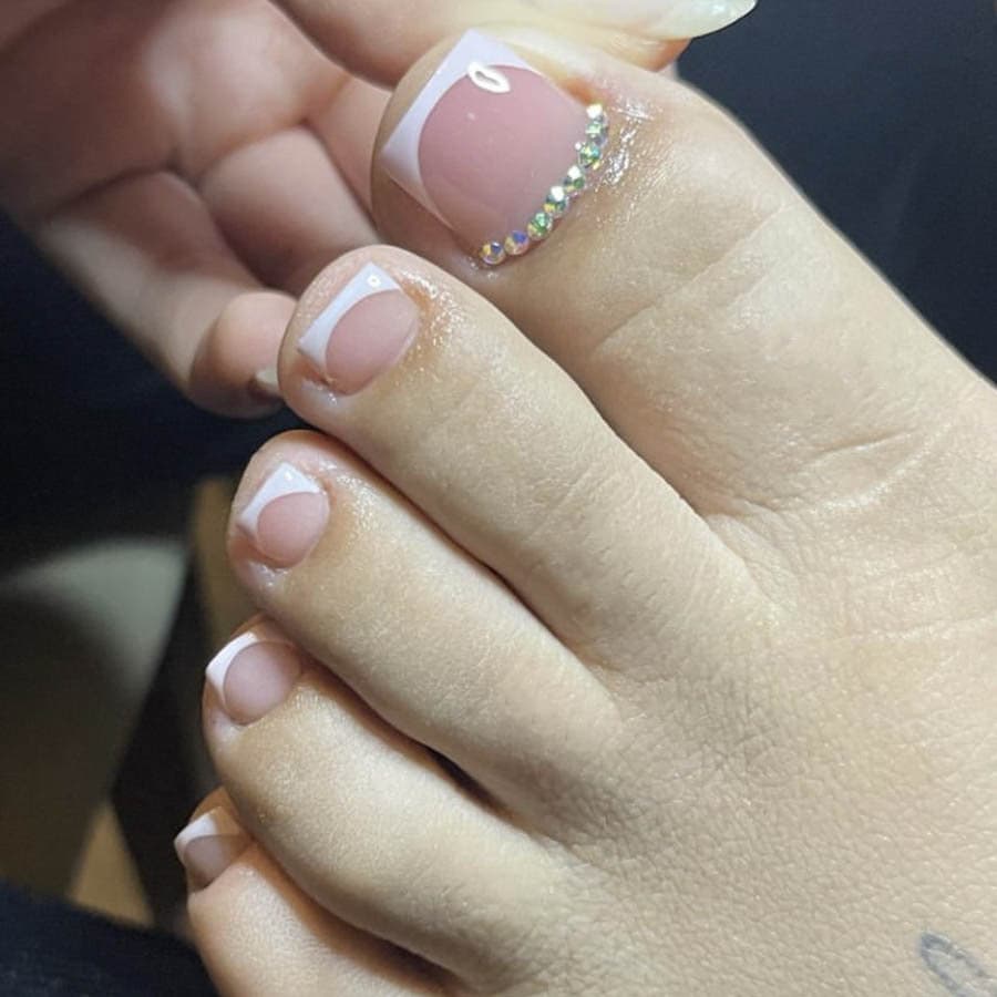 White French Press on Toenails Short Square Toenails Faux Color Diamond Toe Nails