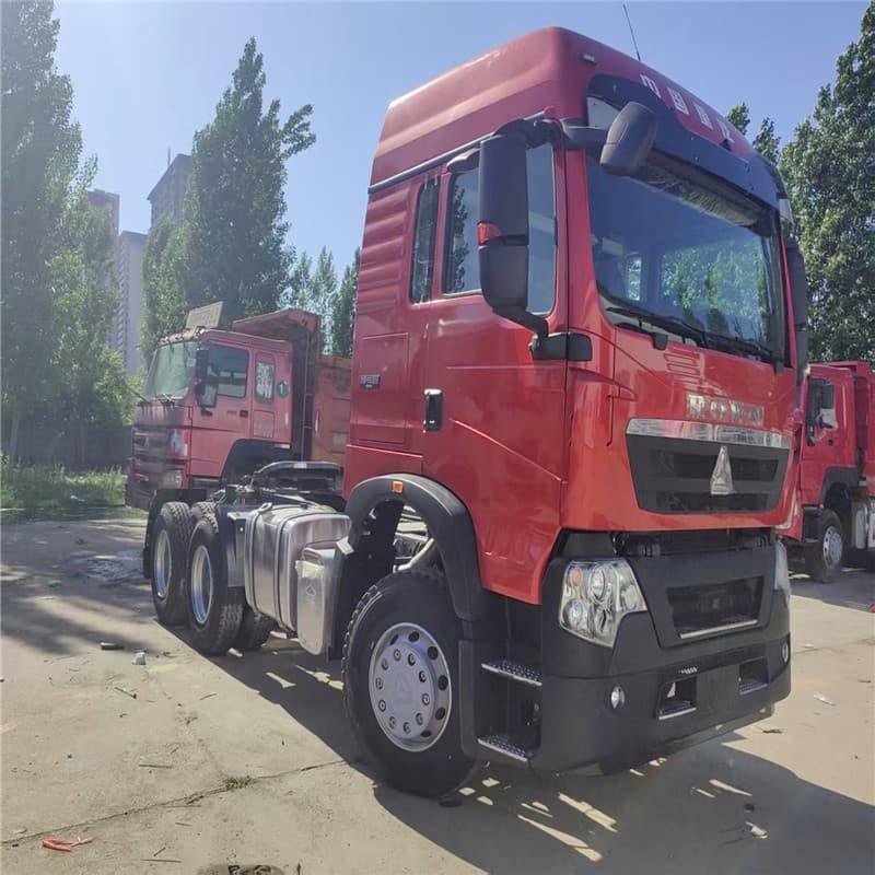 Second-hand Howo 10-wheel trailer head dual-drive tractor truck head 371HP cargo transport truck