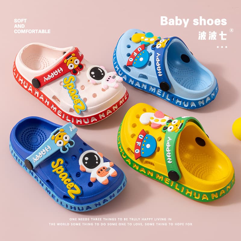EVA ultra-light unisex kids' and infants' anti-slip soft-soled crocs, children's closed-toe astronaut UFO sandals