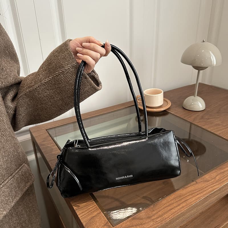 2026 New Korean-Style Cute Girl Underarm Bag, Versatile and Fashionable Bowknot Pillow Bag with Textured Shoulder Strap