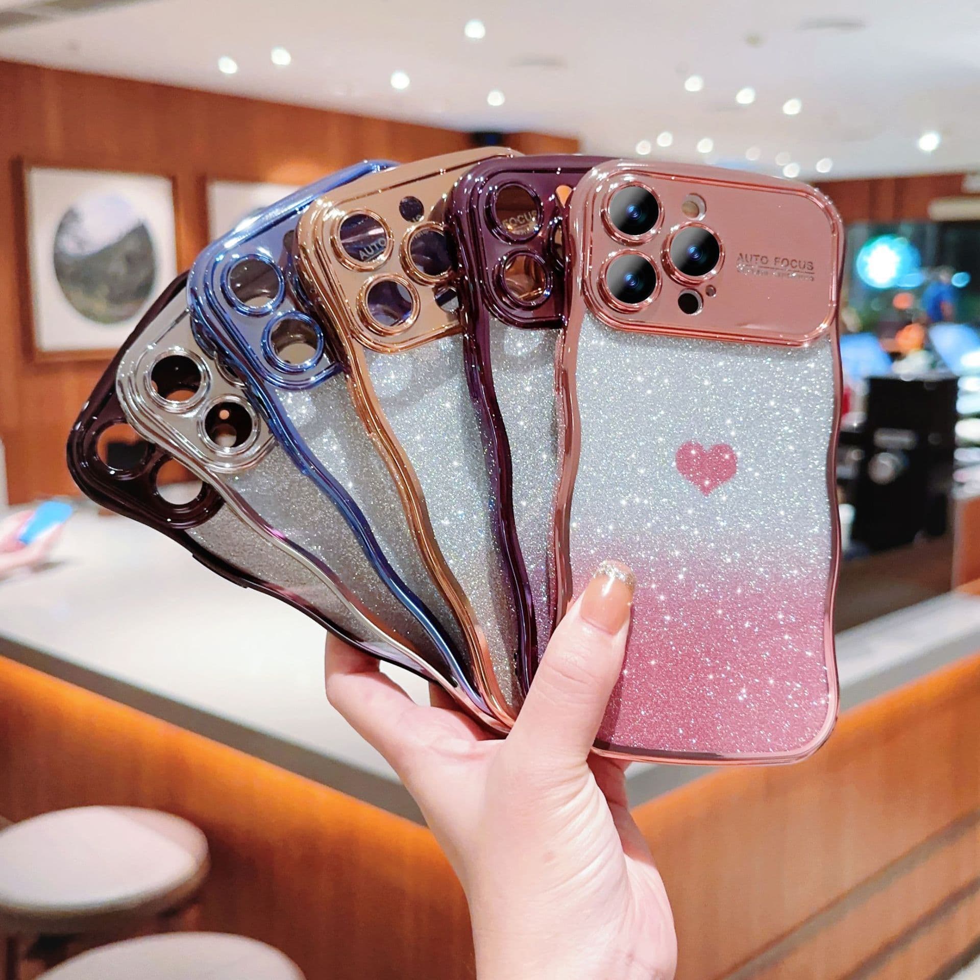 Electroplated Heart Large Window Gradient Phone Case for iPhone 15 Pro/16, Compatible with iPhone 14/17 Protective Cover 11