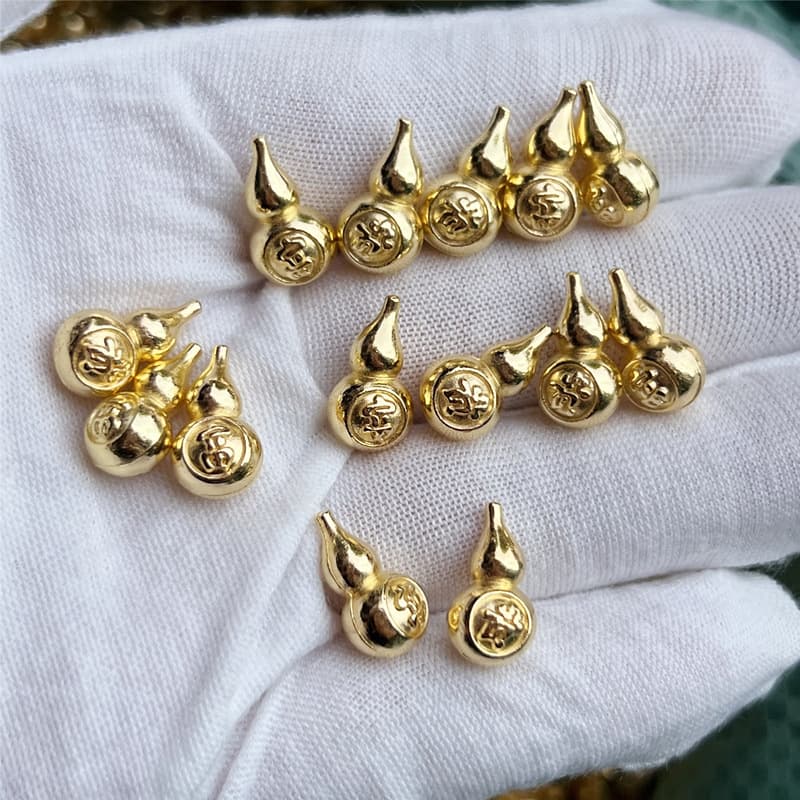 Solid alloy gourd, metal craft, gold gourd pendant, DIY jewelry accessory, in stock.