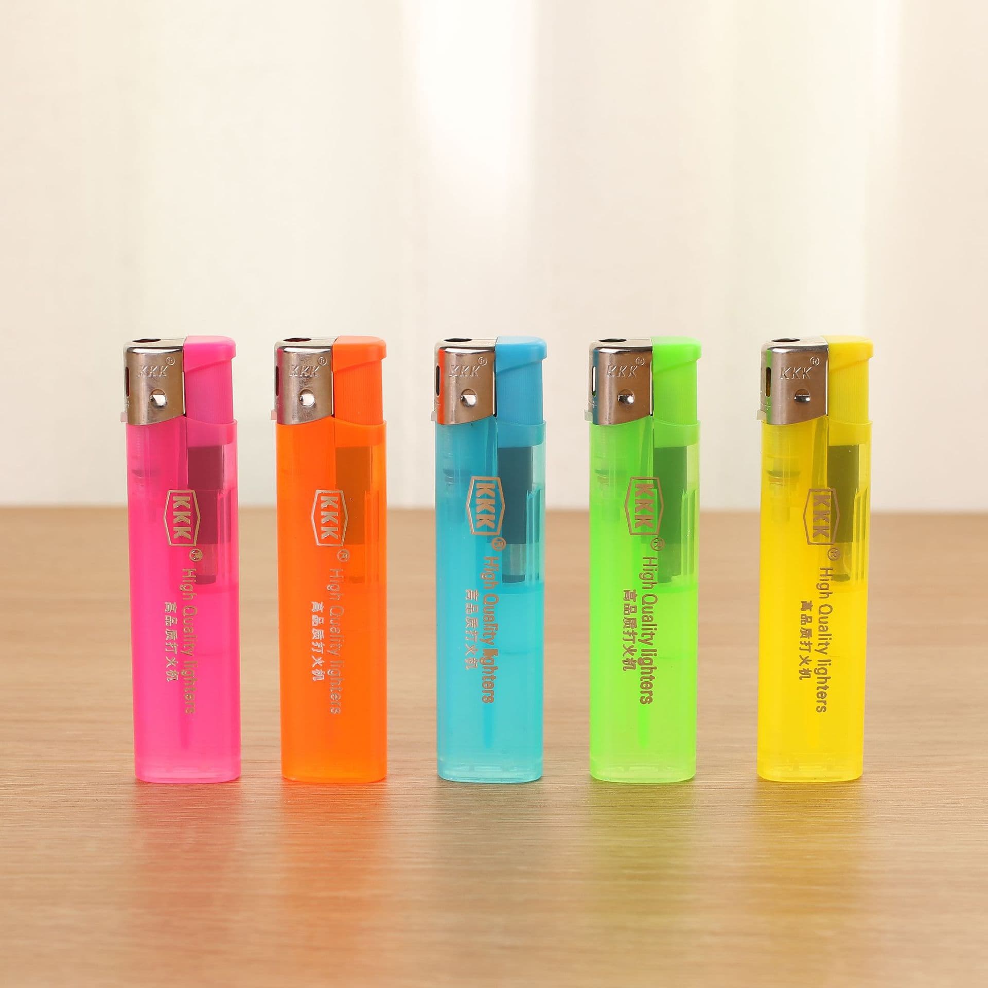 Manufacturer direct sales KKK177 open flame lighter, disposable plastic high-end open flame advertising small round lighter wholesale.
