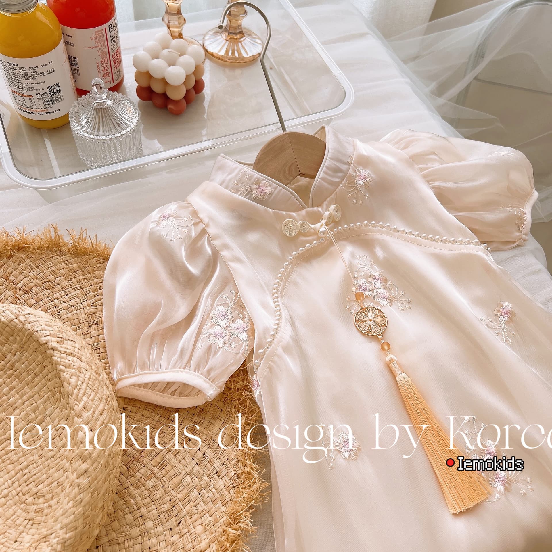 2024 Summer Style Dress Western Style Girls Hanfu Embroidered Pearl Ancient Style Cheongsam Dress 22401 Ribbon