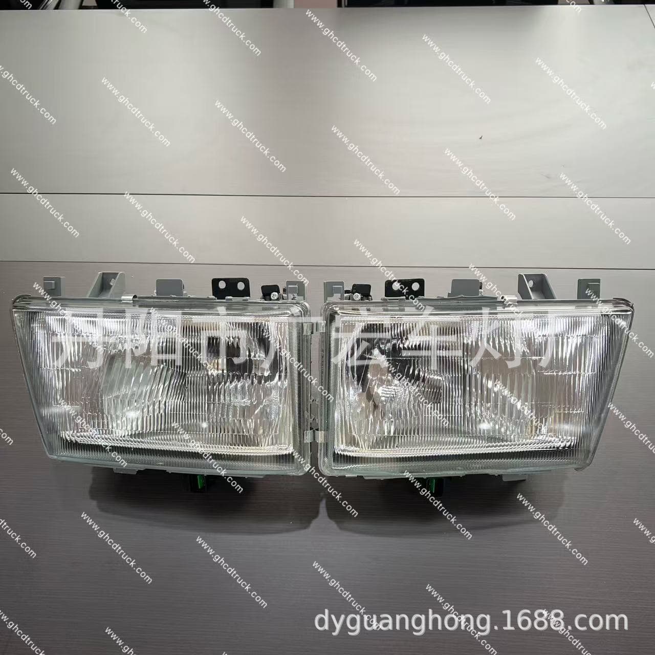 Ghcd High Quality Factory Price for Mitsubishi Canter 2005 Original Headlight