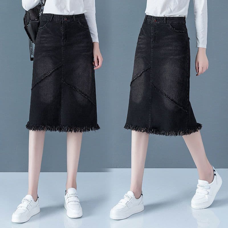 Denim midi skirt, women's style, new spring and autumn look, high-waisted, slimming, frayed hem.