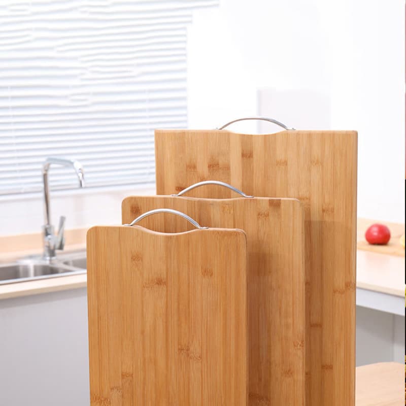 Direct from Source: Large Thickened Bamboo Cutting Board for Kitchen, Solid Wood Chopping Board with Built-in Handle, Bamboo Wood Cutting Board
