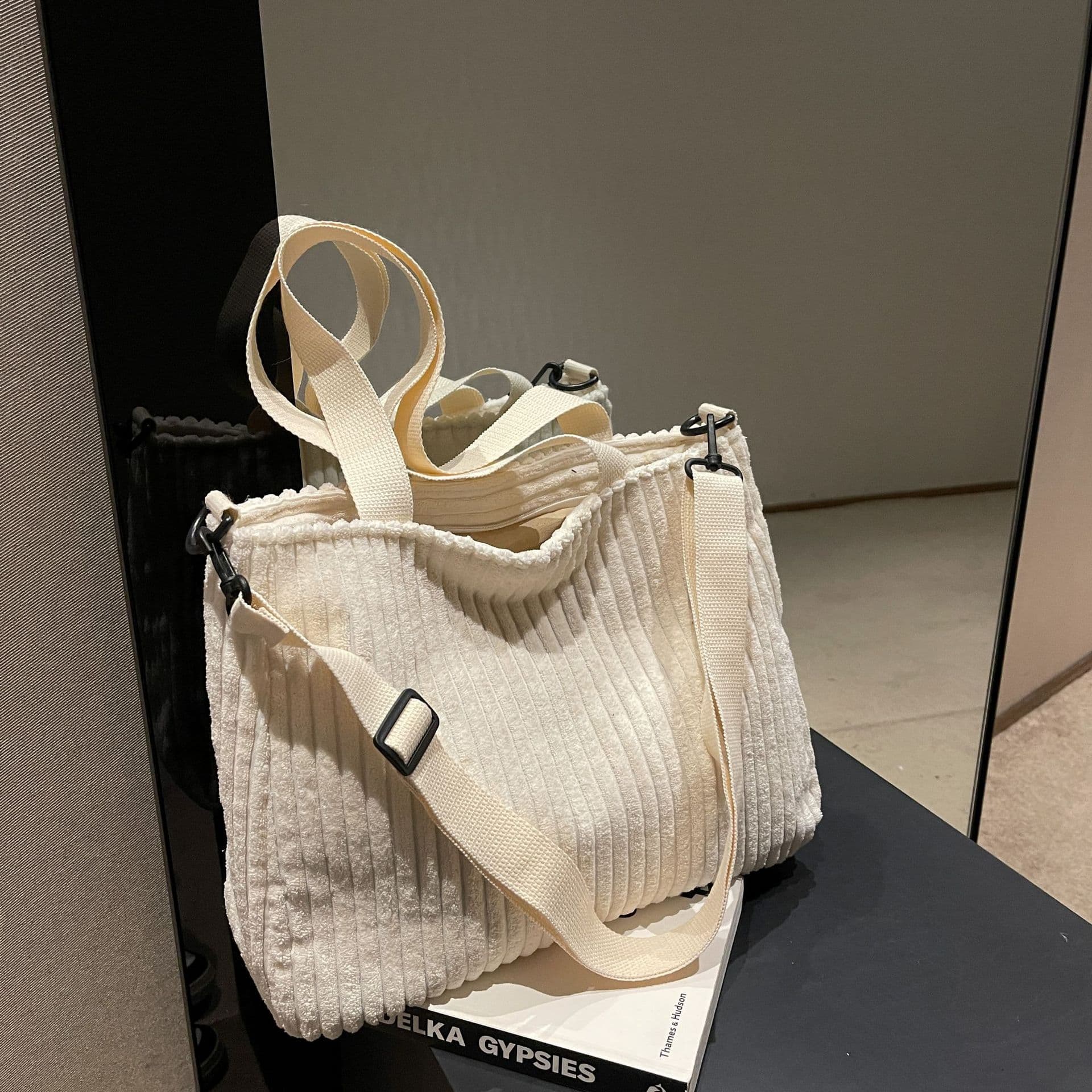 Cross-border corduroy large-capacity bag tote bag simple crossbody bag student class commuting bag casual shoulder bag