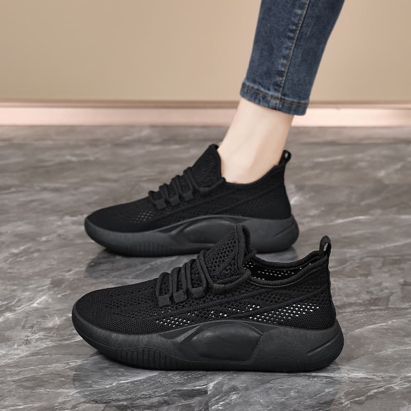 Breathable Women's Shoes 2026 New Spring Hollow Mesh Shoes Summer Sports Shoes Soft Sole Non-Fatigue Work Shoes