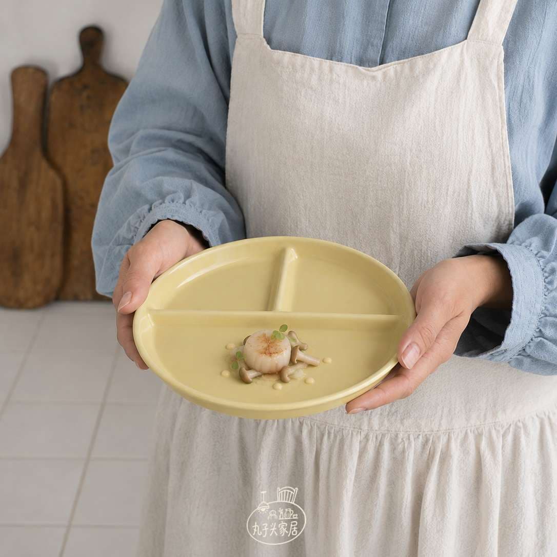 Cream Yellow Three-Compartment Ceramic Plate, Ins Style, Diet-Friendly Single-Serving Portion Plate, High-Quality Breakfast Plate