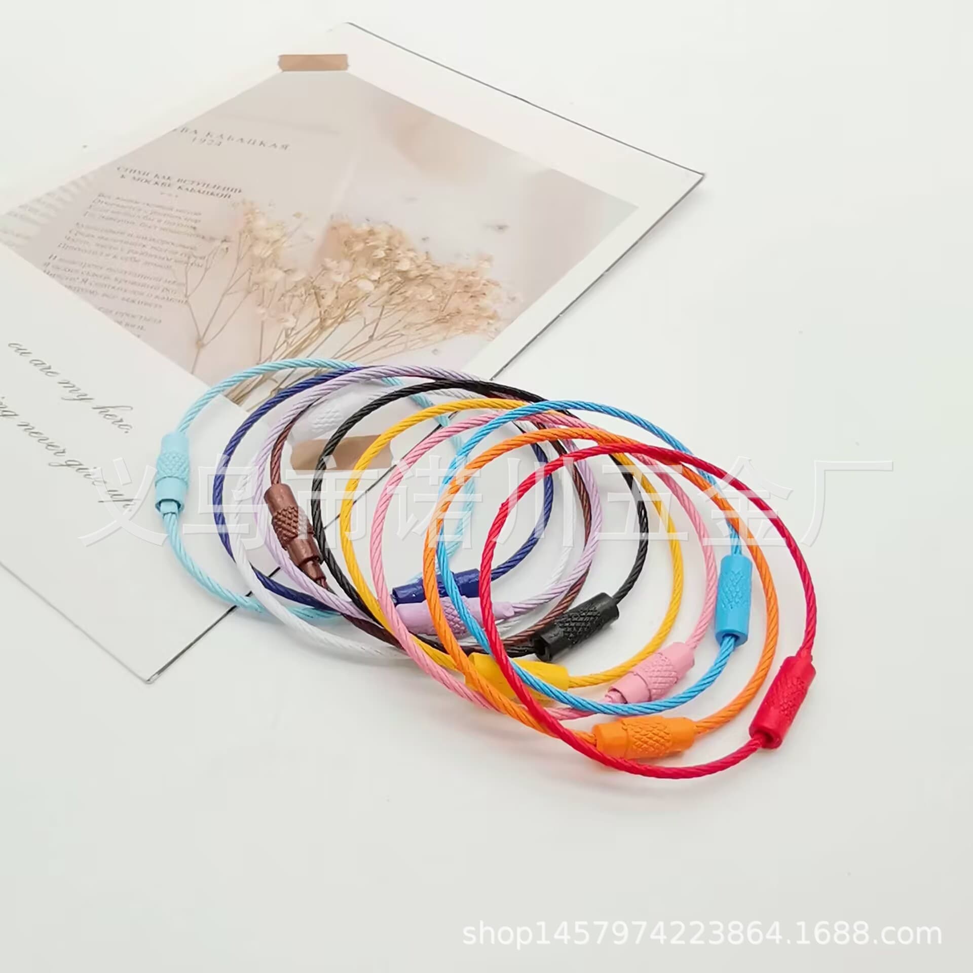 In-Stock Colored Painted Steel Wire Rings DIY Accessories Cartoon Plush Doll Metal Keychain Tags Bag Charms