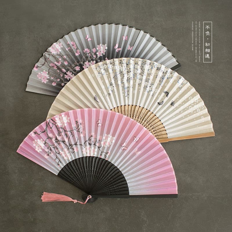 Chinese-style Hanfu Folding Cloth Fan, Retro-style Dance Fan, Bamboo Handicraft Fan for Street Stalls and Scenic Spots