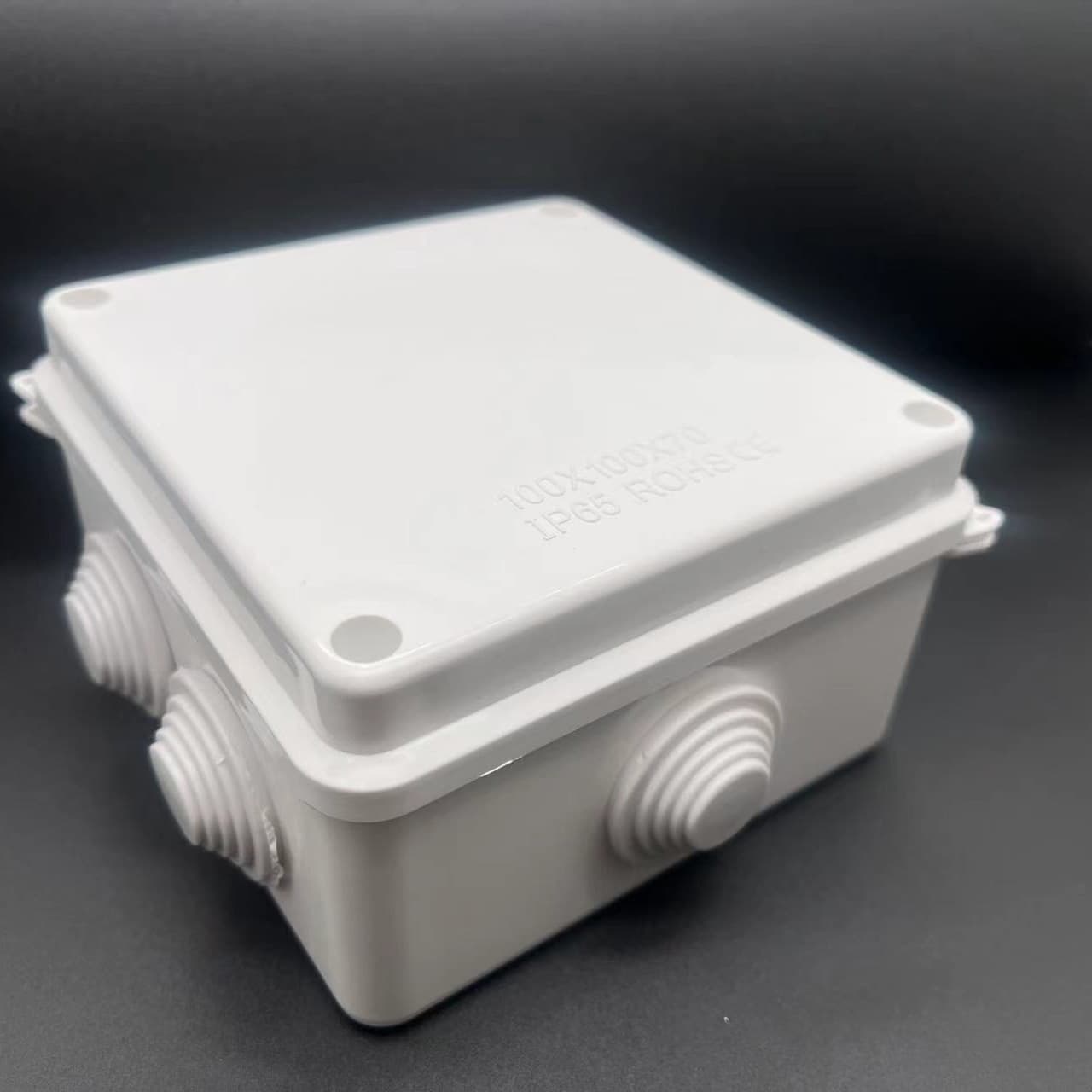 Factory Direct Wholesale Cross-Border Africa Home Industrial ABS White Individually Sealed Packaging Waterproof Wire Box