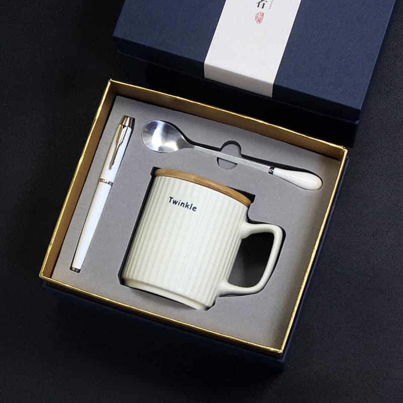 High-Aesthetic Ceramic Mug for Office Tea/Coffee Drinking, Couple Cup Set
