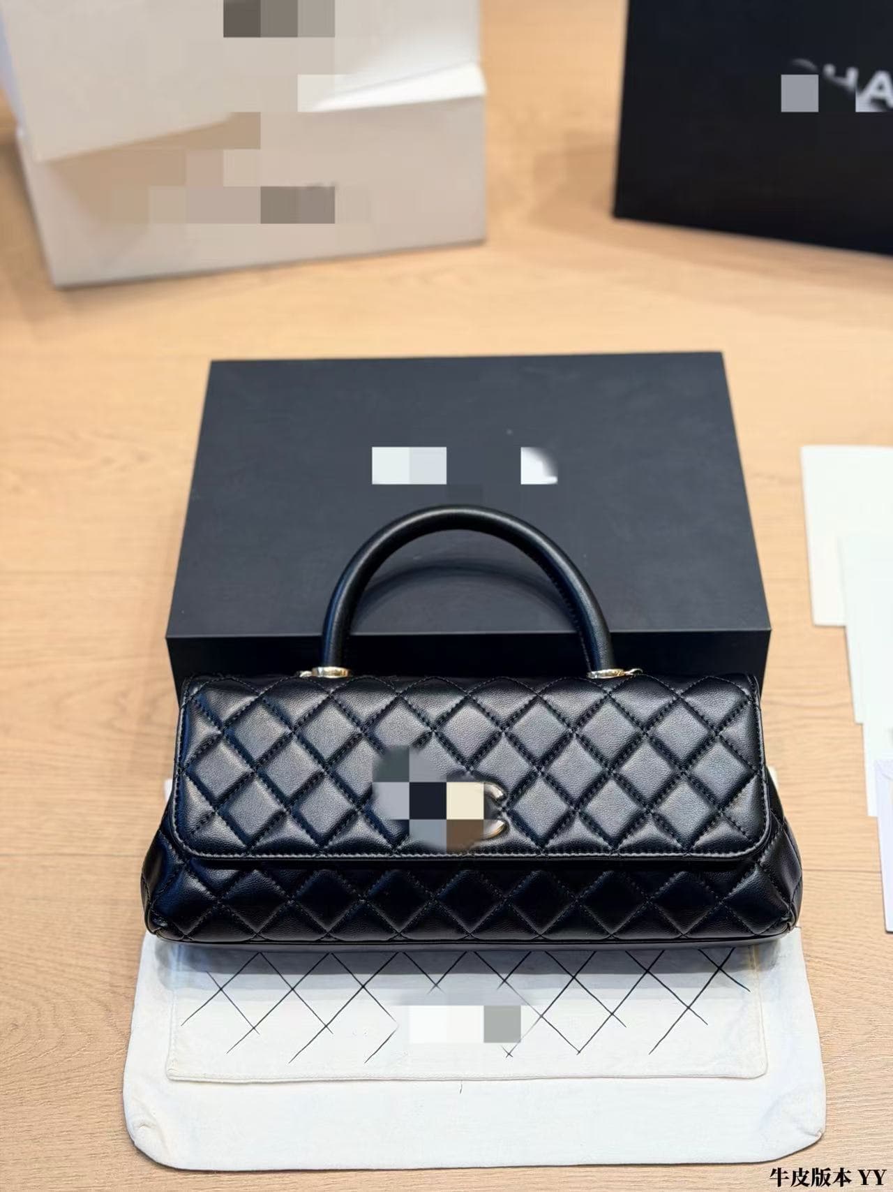 Genuine Leather Top Handle Handbag for Women with Caviar Cowhide Diamond Quilted Pattern and Chain Shoulder Strap
