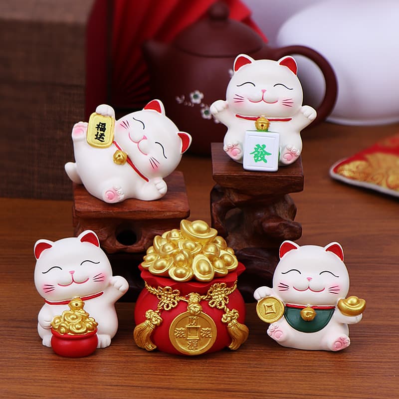 Creative Chinese Trend Lucky Cat Figurine Car Interior Decoration Dashboard Vehicle Home Office Desk Ornament