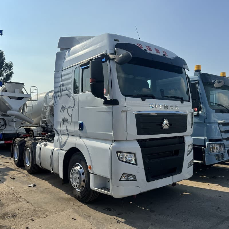 Heavy-duty Sinotruk SITRAK tractor head for sale, used 10-wheel heavy truck, 420 horsepower tractor trailer head