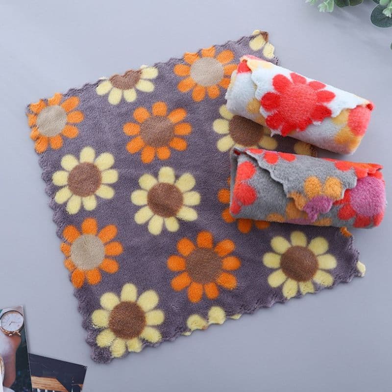 30*30 Printed Coral Fleece Square Towel Soft Absorbent Kitchen Hand Towel Quick-Dry Sunflower Small Cloth