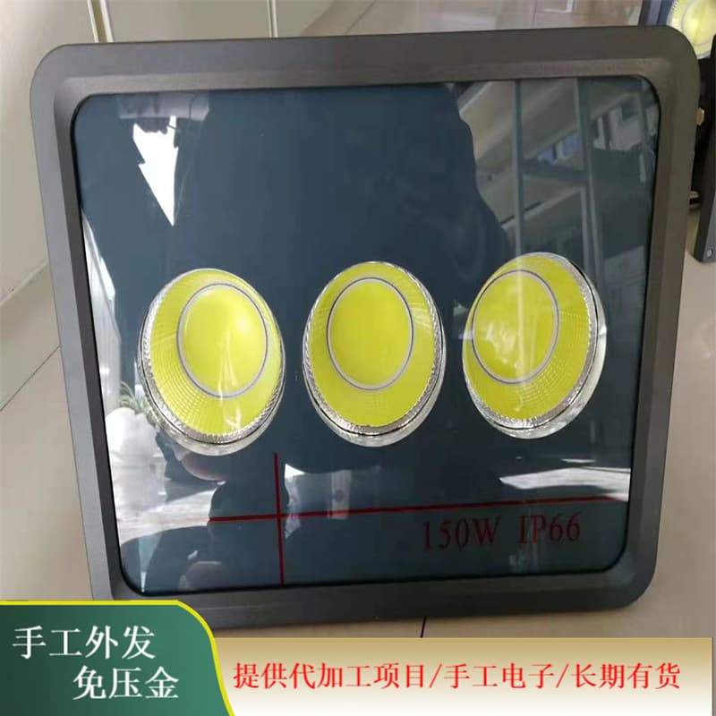 Factory supplies electronic board assembly work, simple soldering operation, manual electronics project joint factory setup